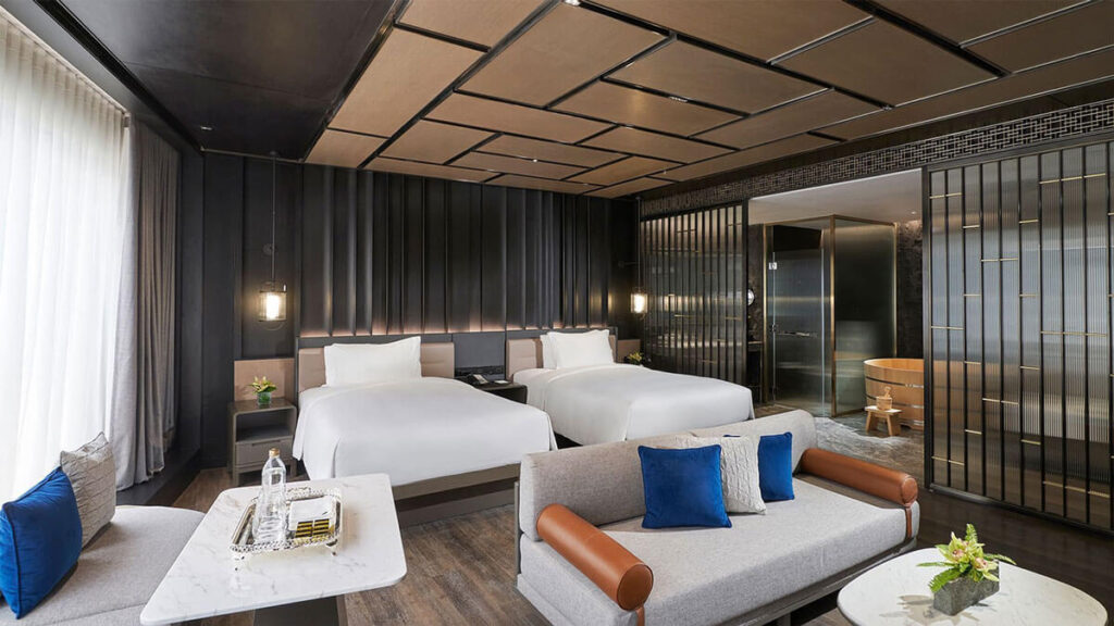 Woodmark - Okura Hotel Manila